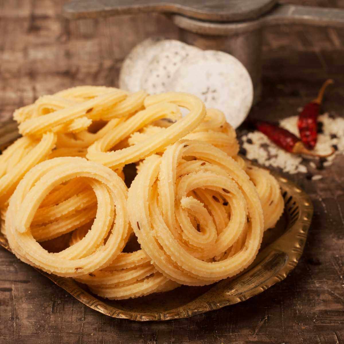 Chennai Magilampoo murukku - Snackative -