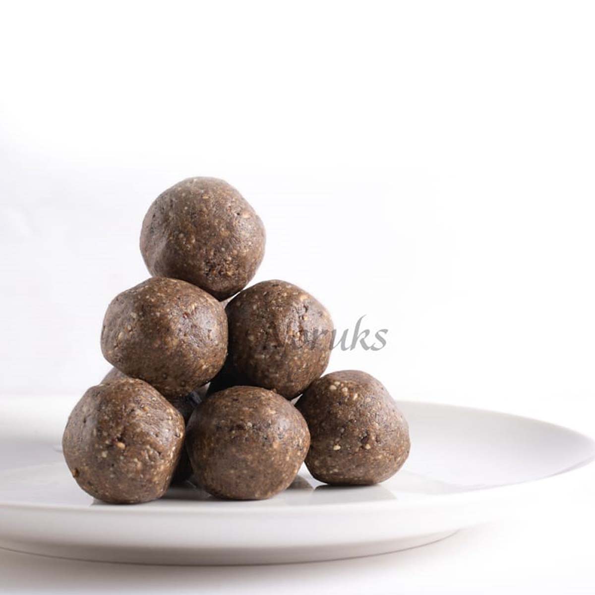 Ellu Jaggery Laddu